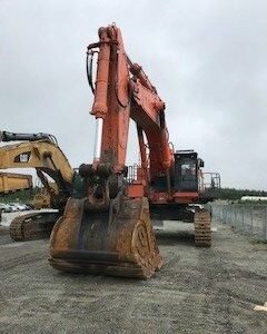 Hitachi EX1200